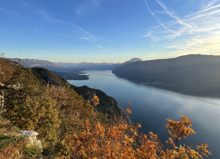Le Belvédère de la Chambotte et son point de vue sur le lac du Bourget